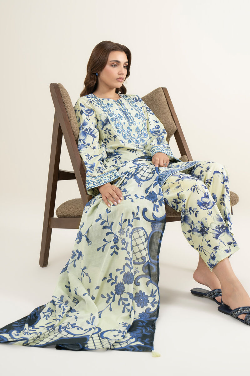 3 Piece - Embroidered Lawn Suit