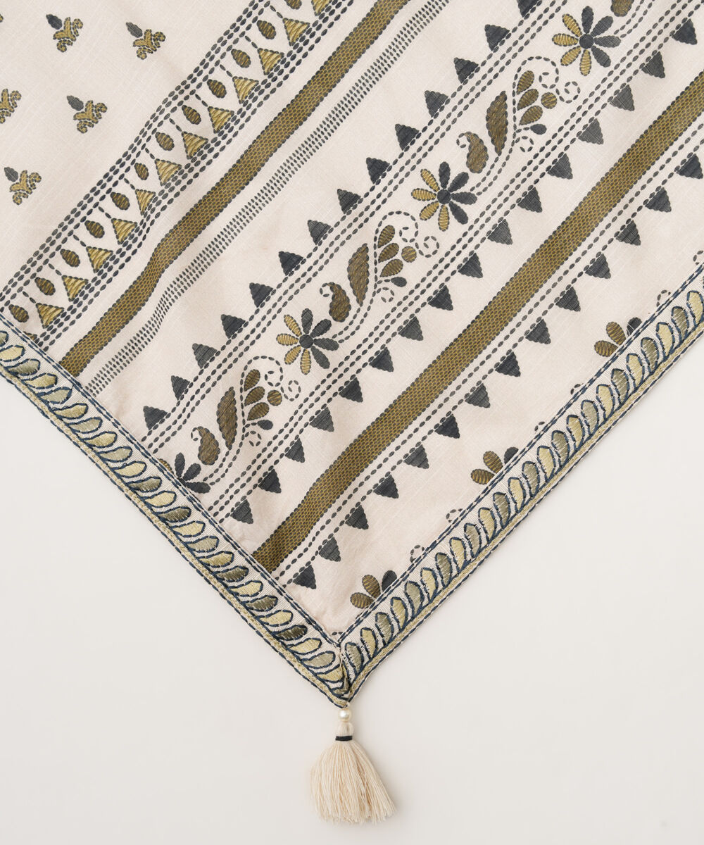 Light Khaddar Embroidered Off White Dupatta