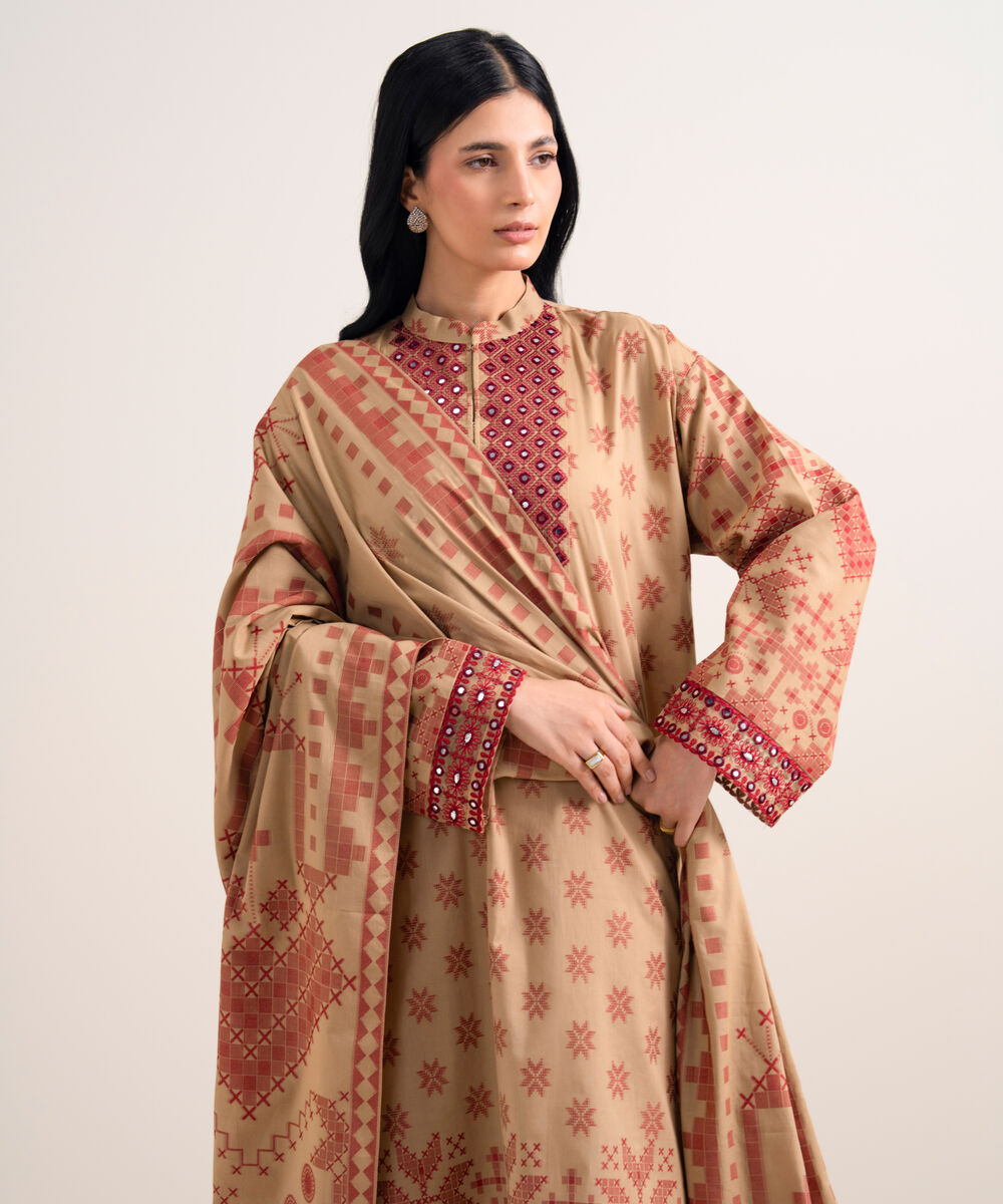 3 Piece - Embroidered Jacquard Suit