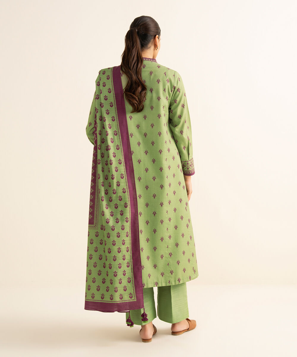 Women's Unstitched Khaddar Printed Green 2 Piece Suit