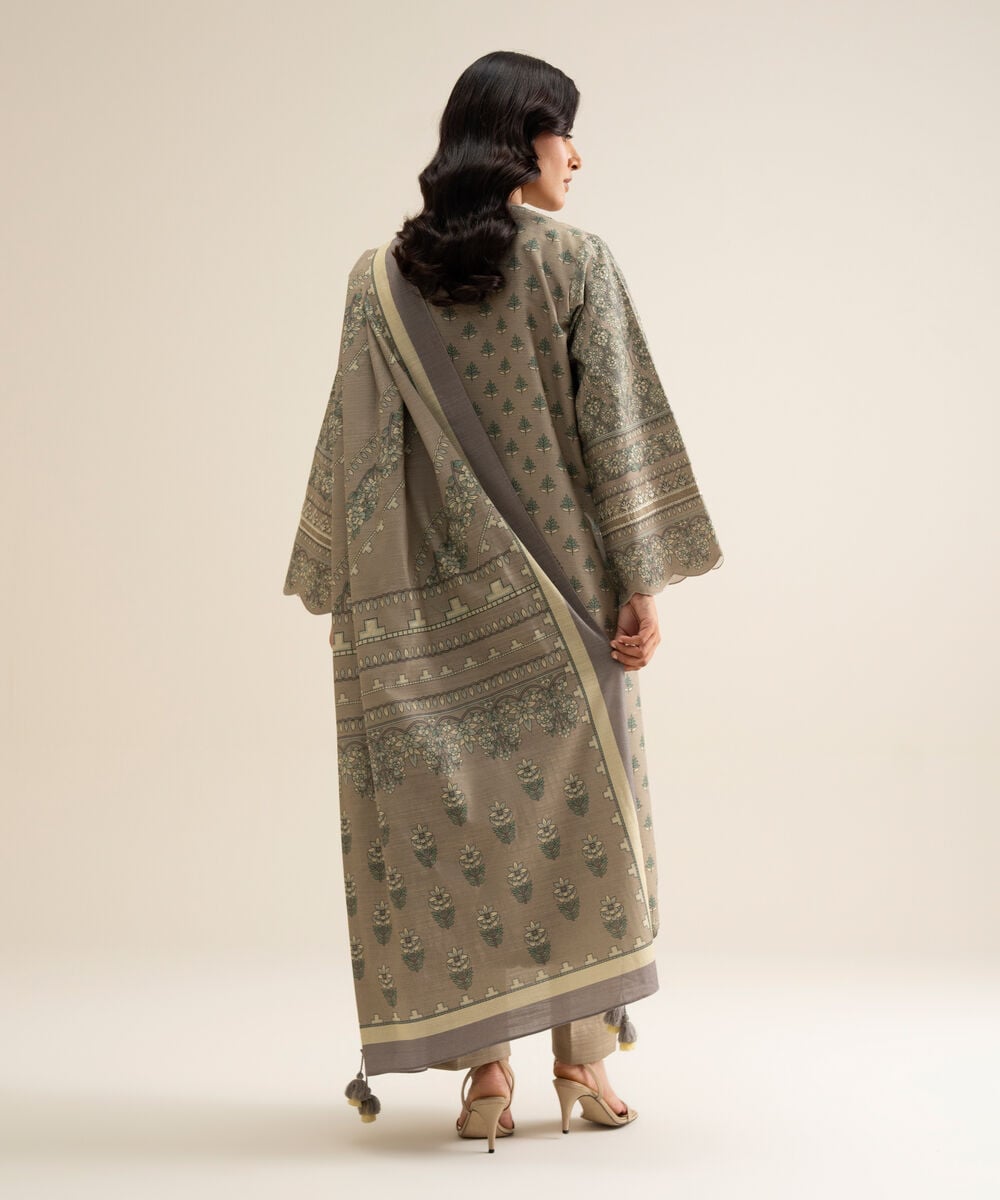Women's Unstitched Premium Khaddar Embroidered Grey 3 Piece Suit