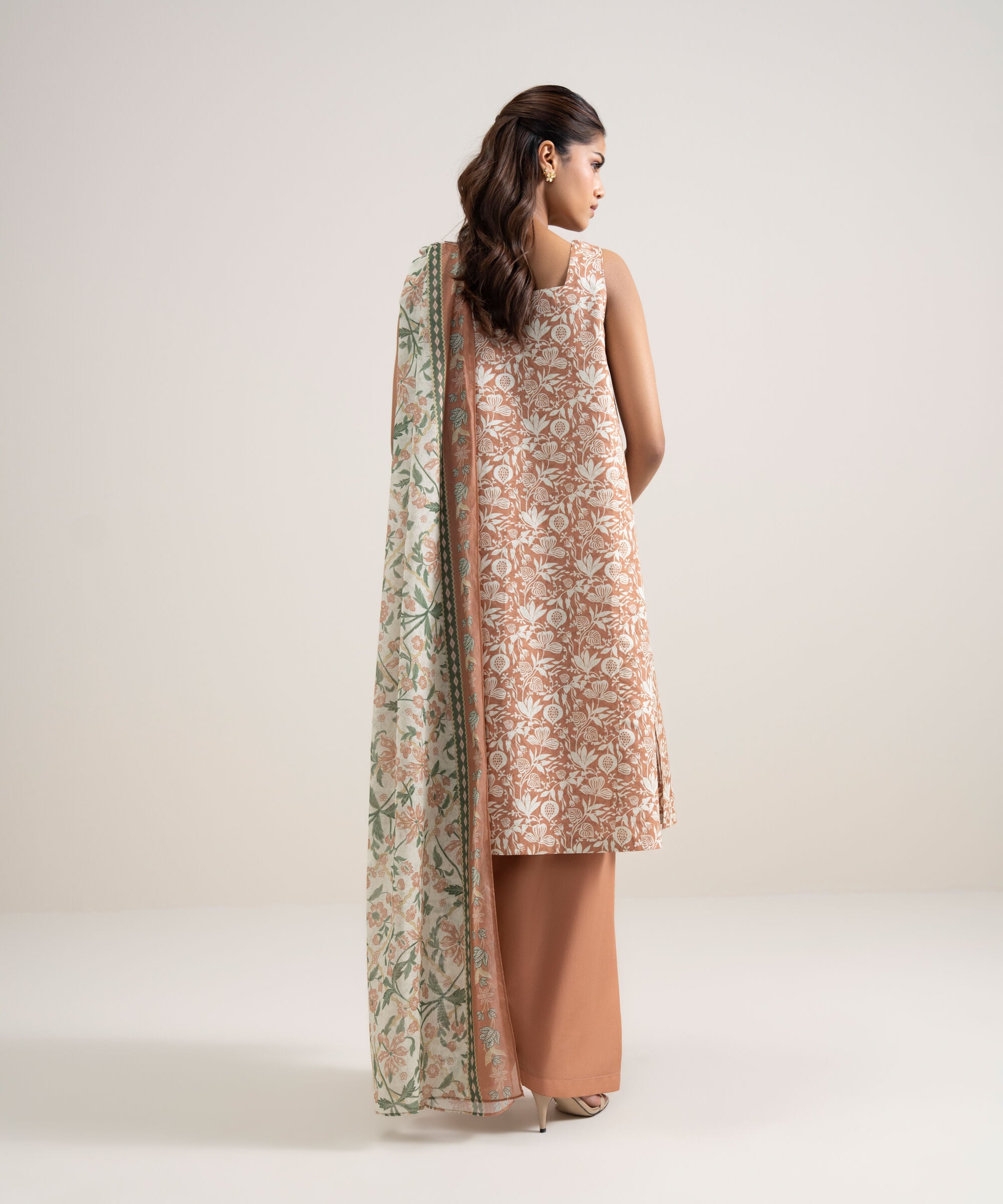 Unstitched 3 PC U3PDDS26V578
