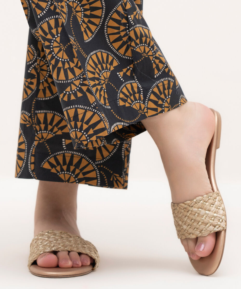 Women's RTW Cambric Black Printed Culottes