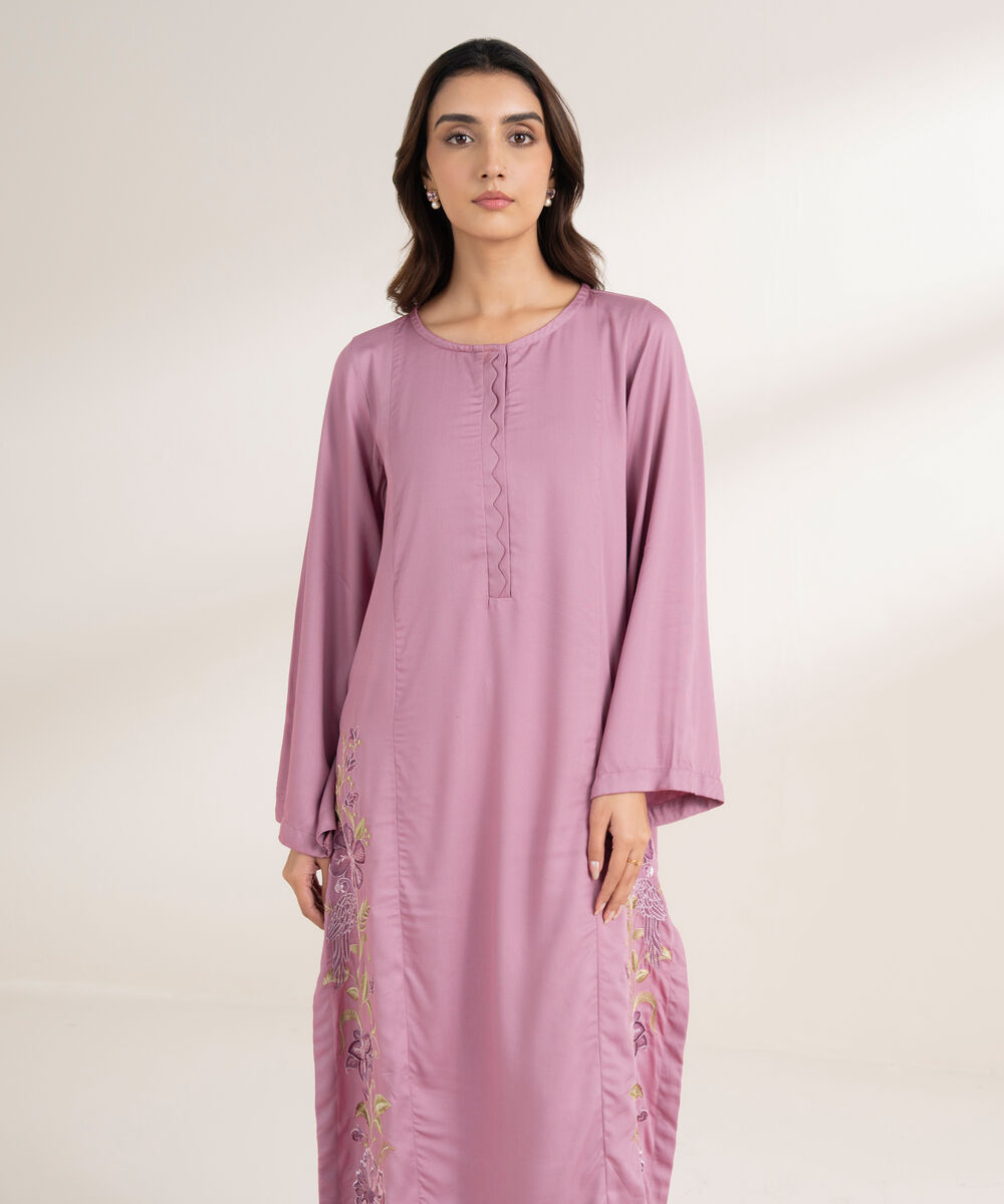 Women's RTW Bedford Embroidered Straight Pink Shirt