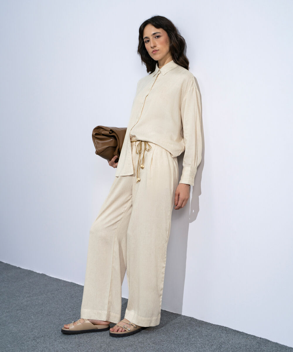 Women's Off White Linen Blend Pleated Trouser With Crochet Belt