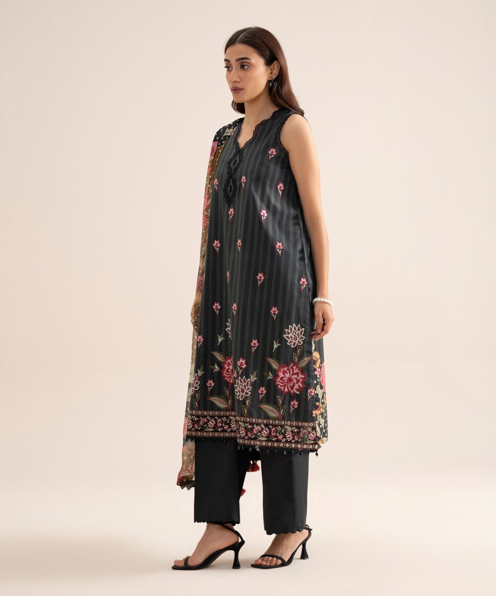 3 Piece - Embroidered Lawn Suit — Sapphire view 3