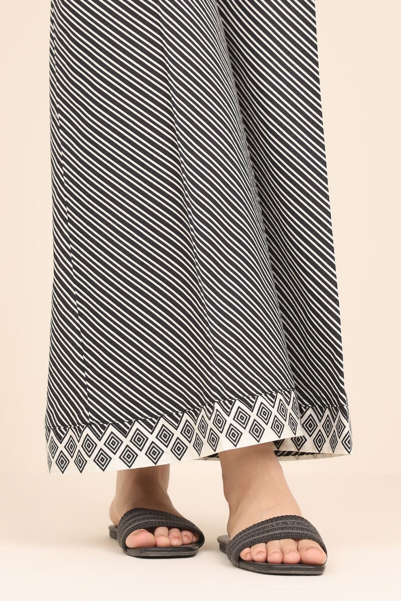 Printed Dobby Flared Pants