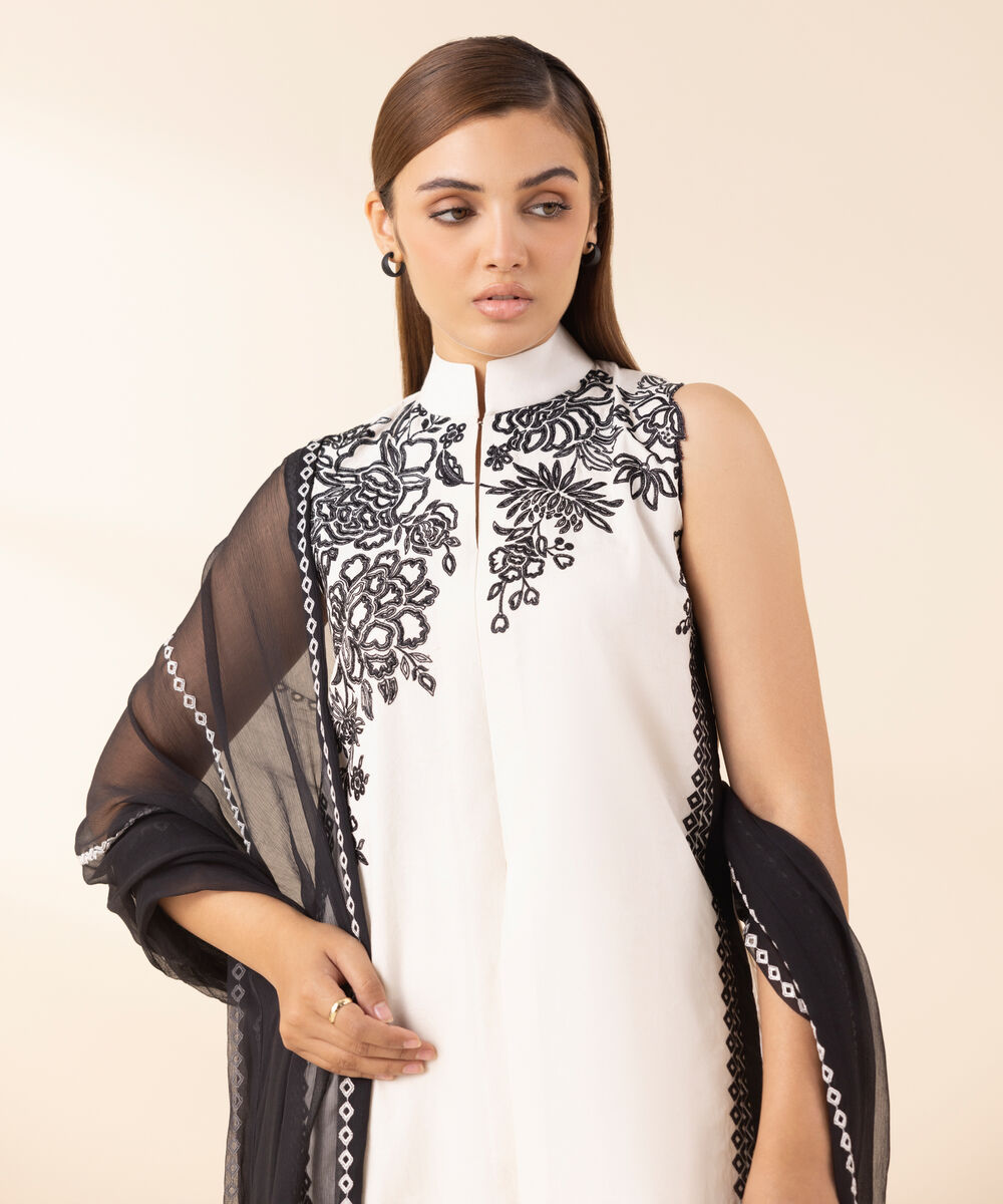 Women's Unstitched Cotton Jacquard Embroidered Off White 3 Piece Suit