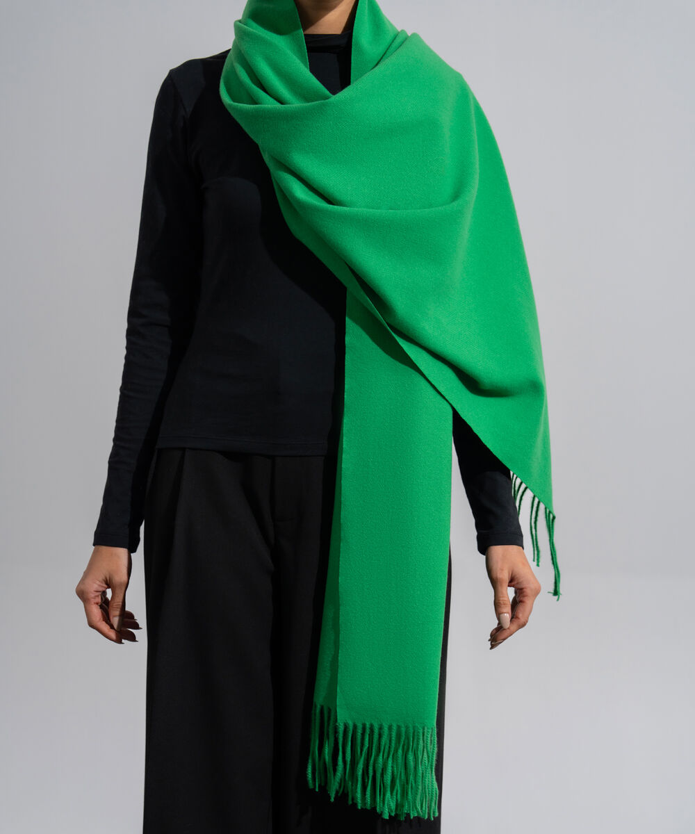 Women's Western Wear Green Polyester Solid Woolen Scarf
