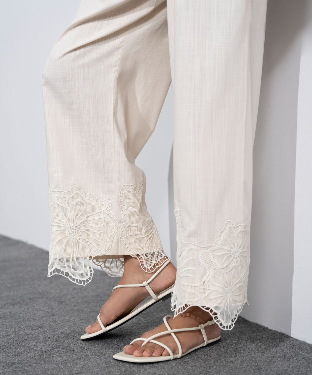 Women's Western Off-white Straight-Fit Embroidered Trouser