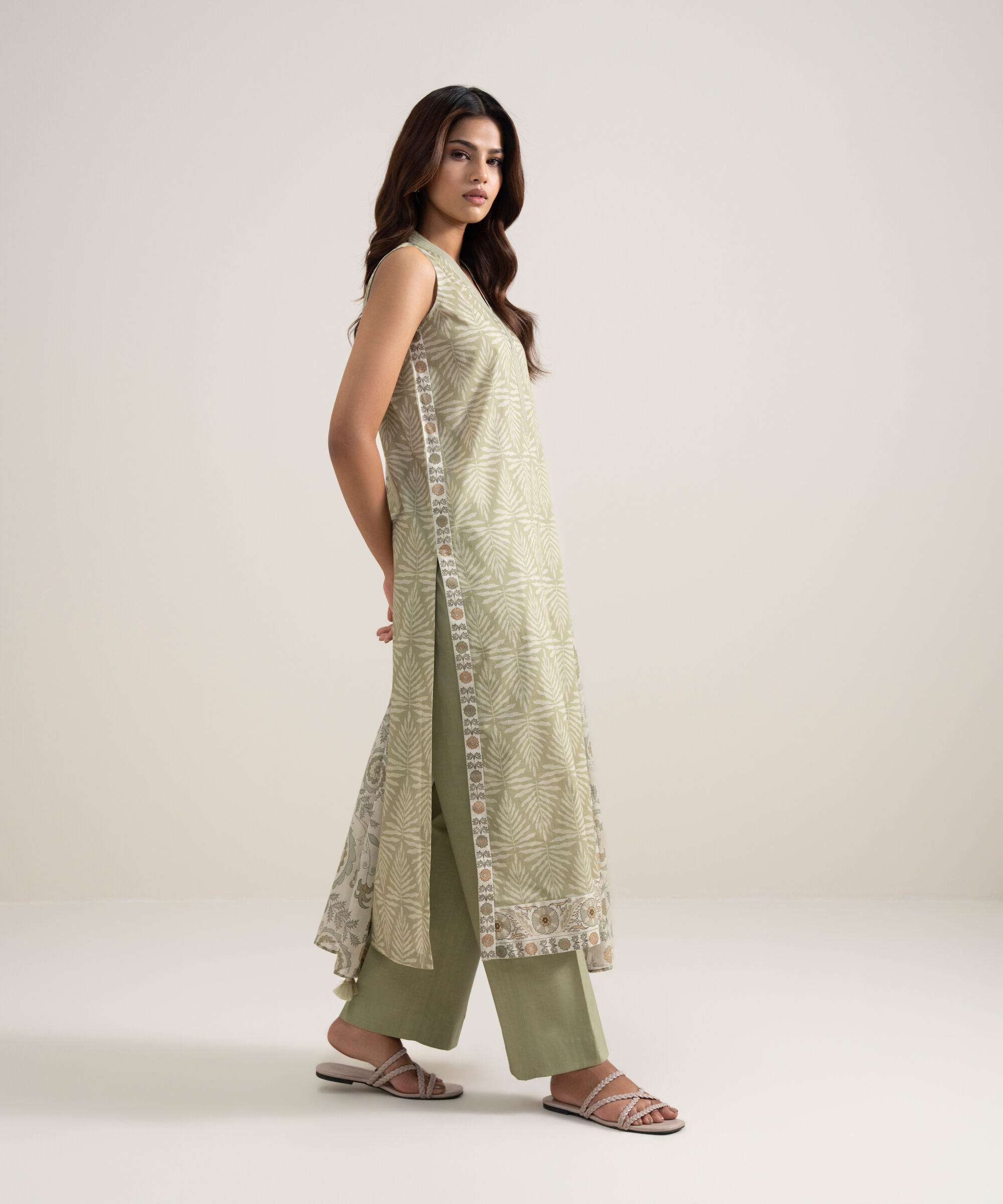 Unstitched 3 PC U2TDDS26V528