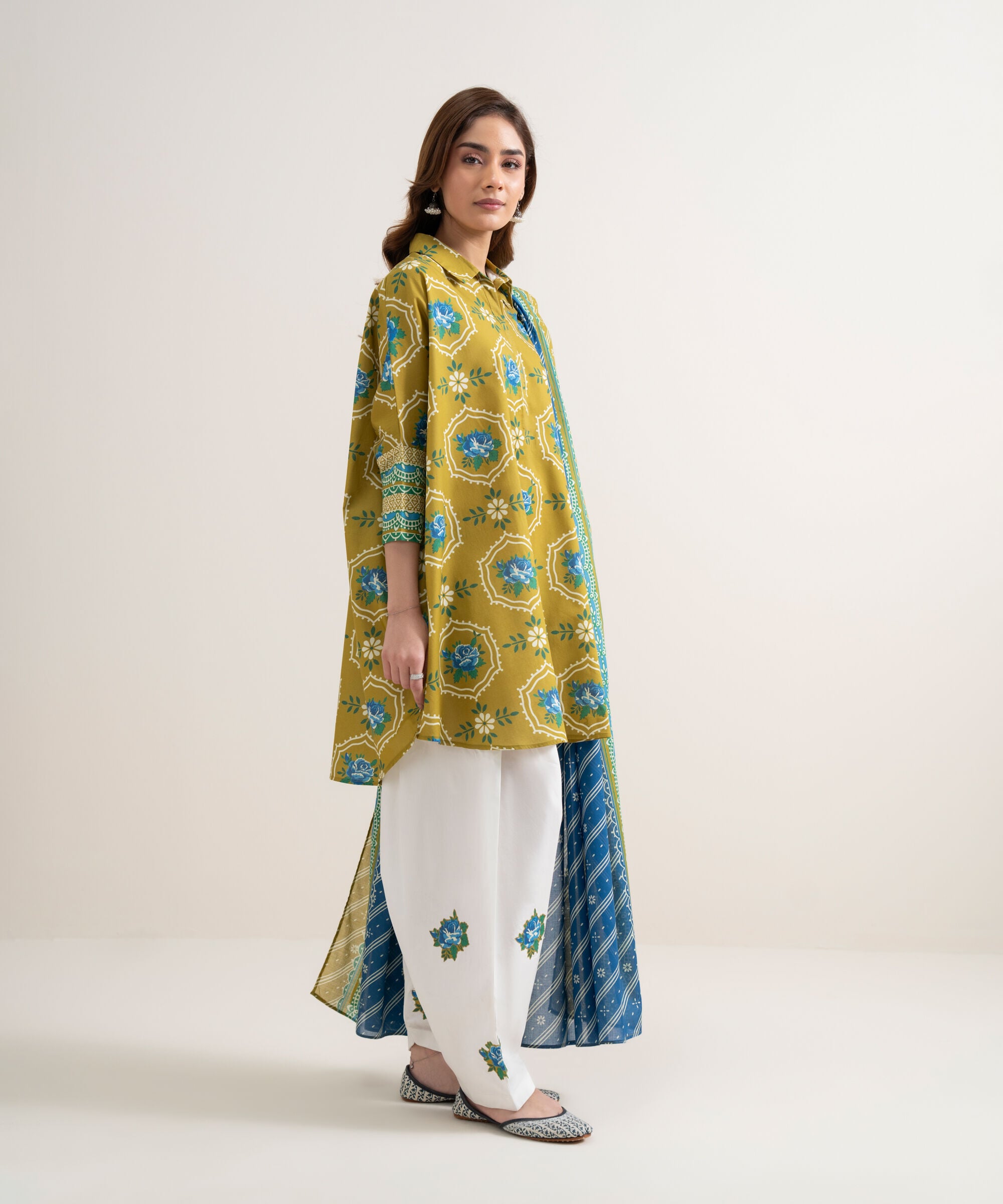 Unstitched 2 PC U2DDDS26V315