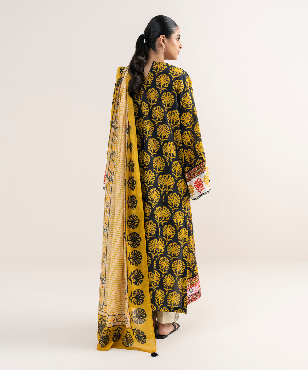 Women's RTW Lawn Black Embroidered 3 Piece Suit