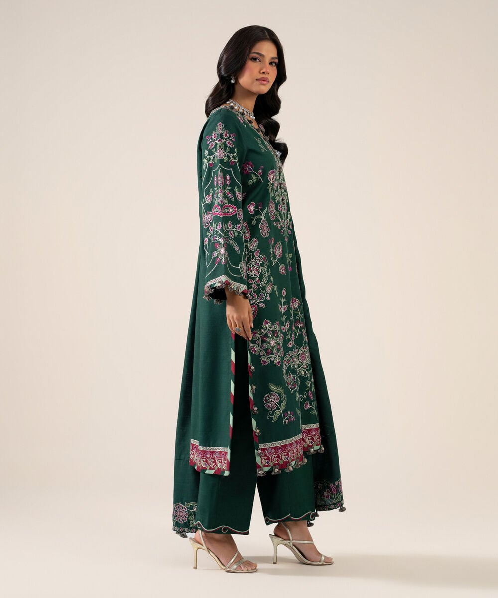 Womens Unstitched Basic Khaddar Embroidered Green 3 Piece Suit