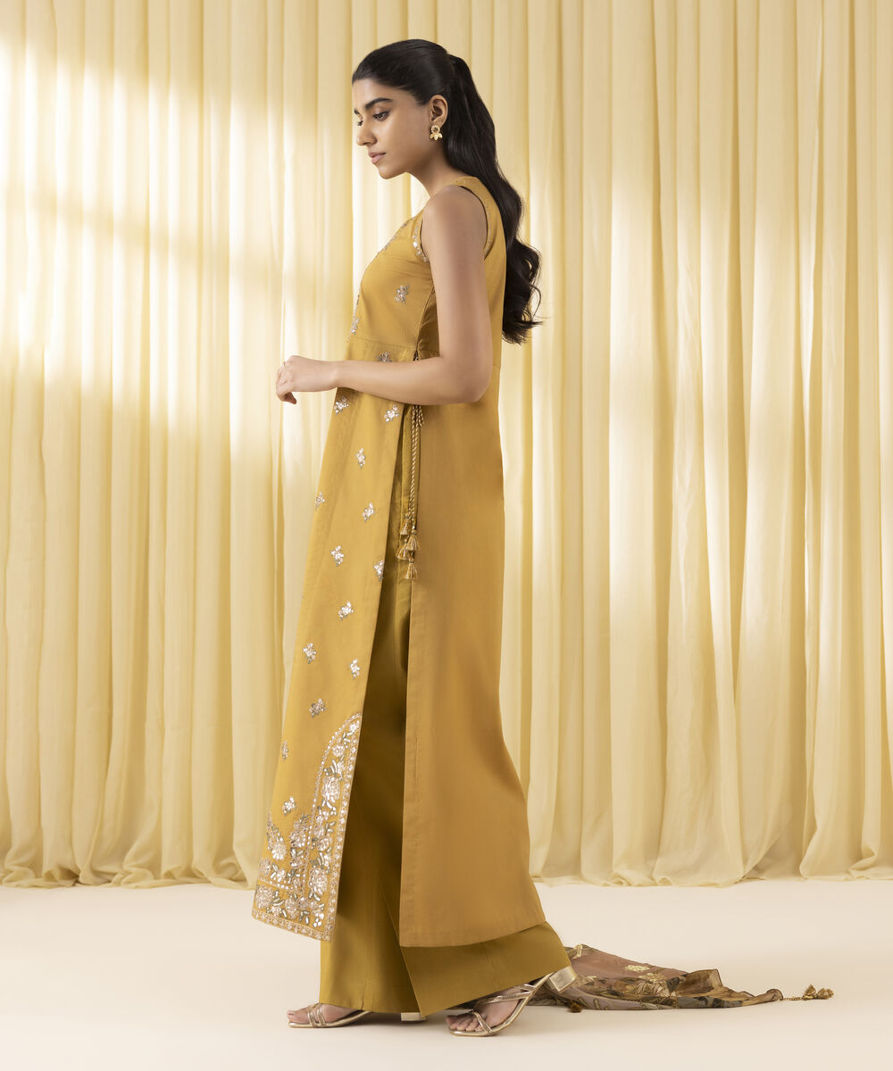 Unstitched Women's Yellow Textured Lawn 3 Piece Suit