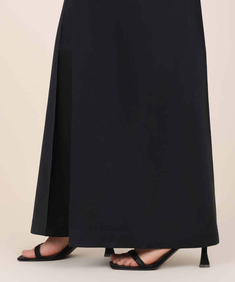 Women's RTW Cambric Black Solid Flared Pants