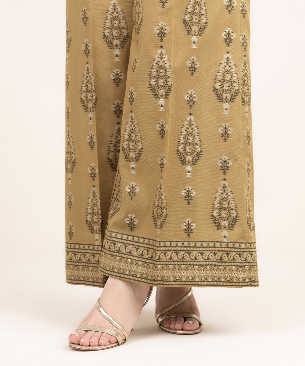 Women's RTW Extra Weft Jacquard Solid Brown Flared Pants