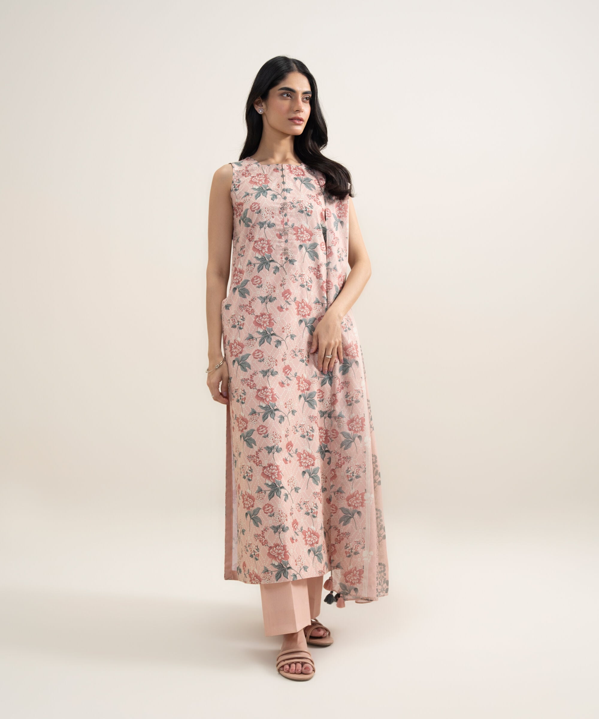 Unstitched 3 PC U3PDDS26V573