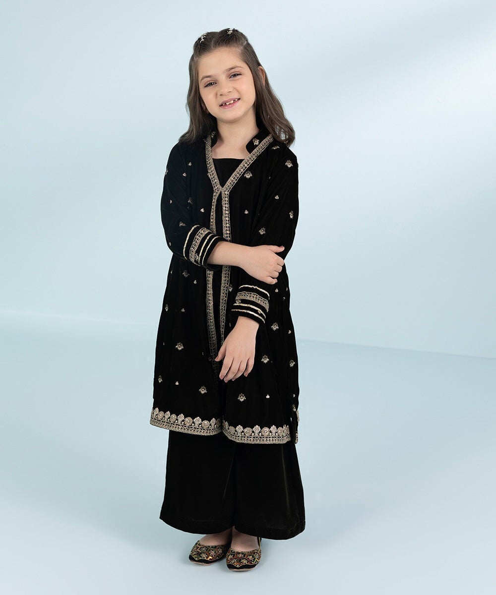 2 Piece - Embroidered Velvet Suit