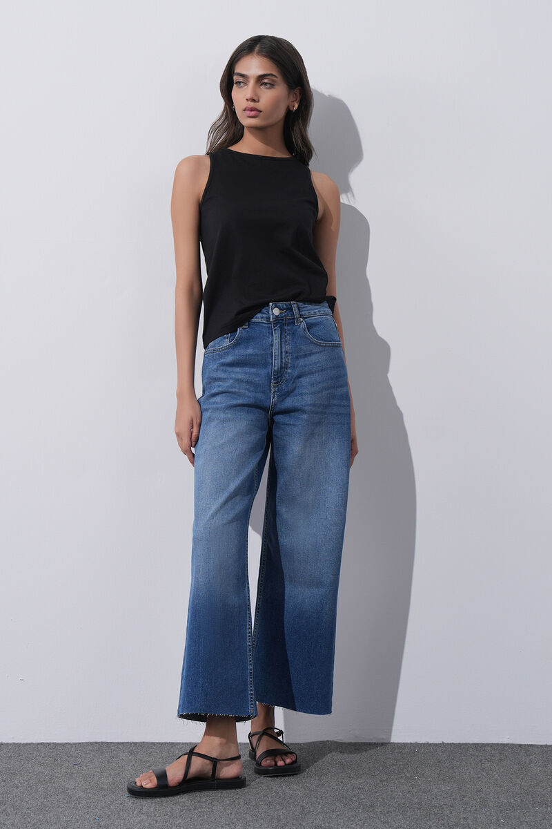 Cropped Wide Leg Jeans
