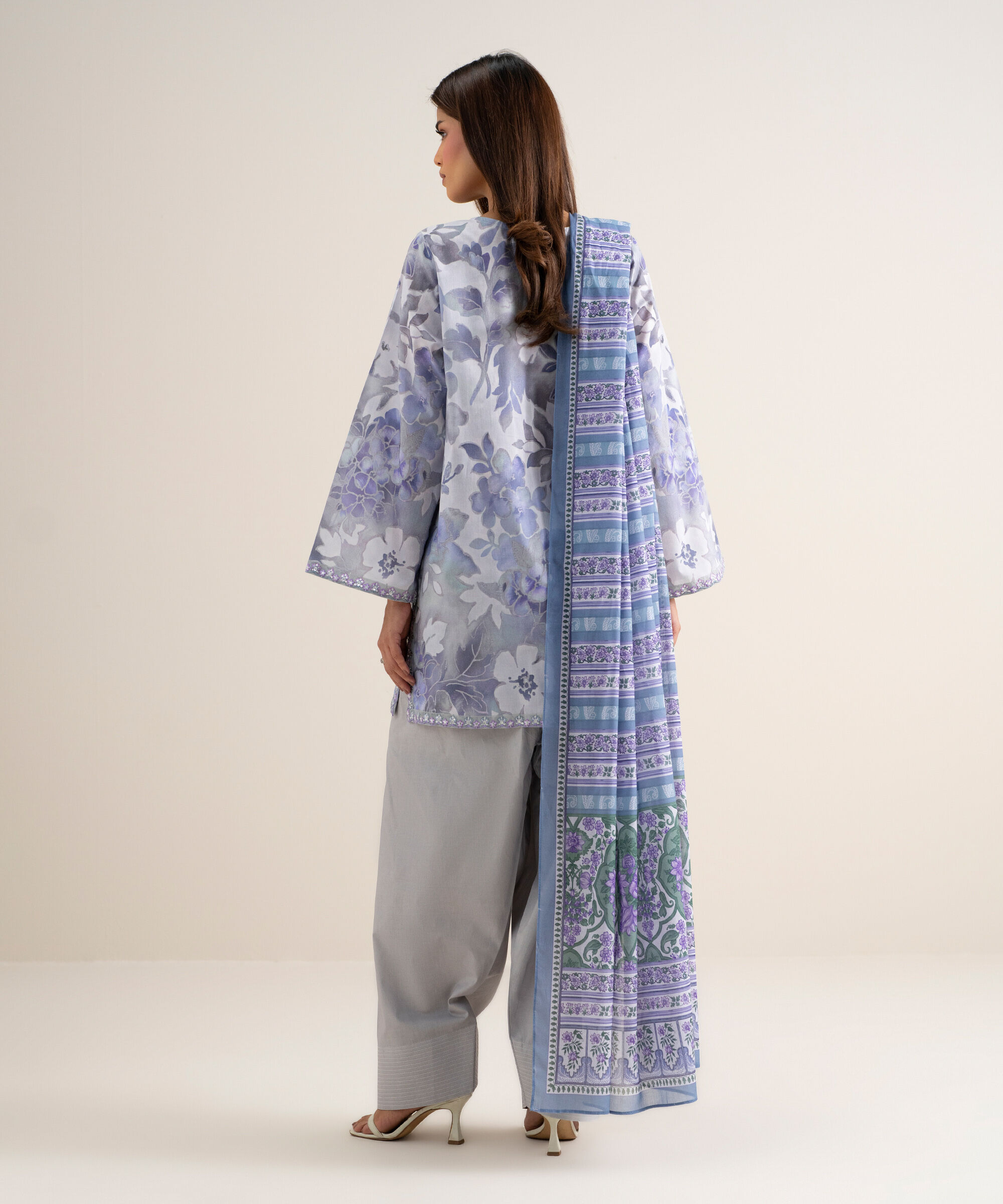 Unstitched 3 PC U3PDDS26V692