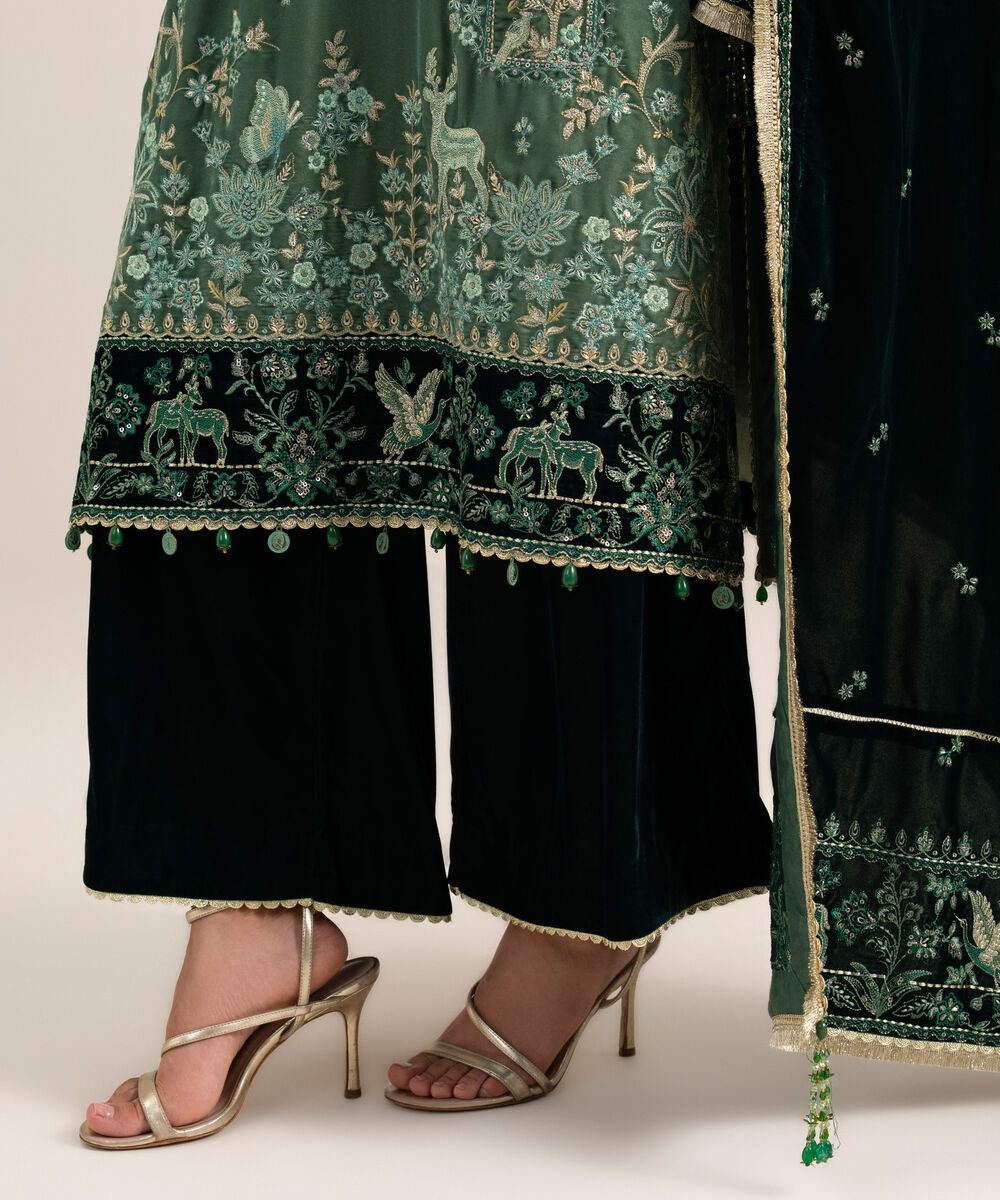 Women's Unstitched Embroidered Velvet Green 3 Piece Suit