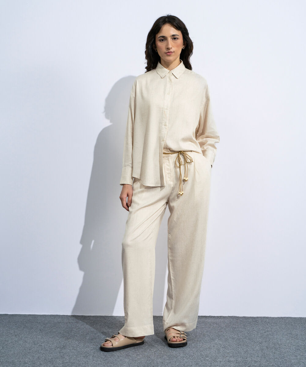 Women's Off White Linen Blend Pleated Trouser With Crochet Belt