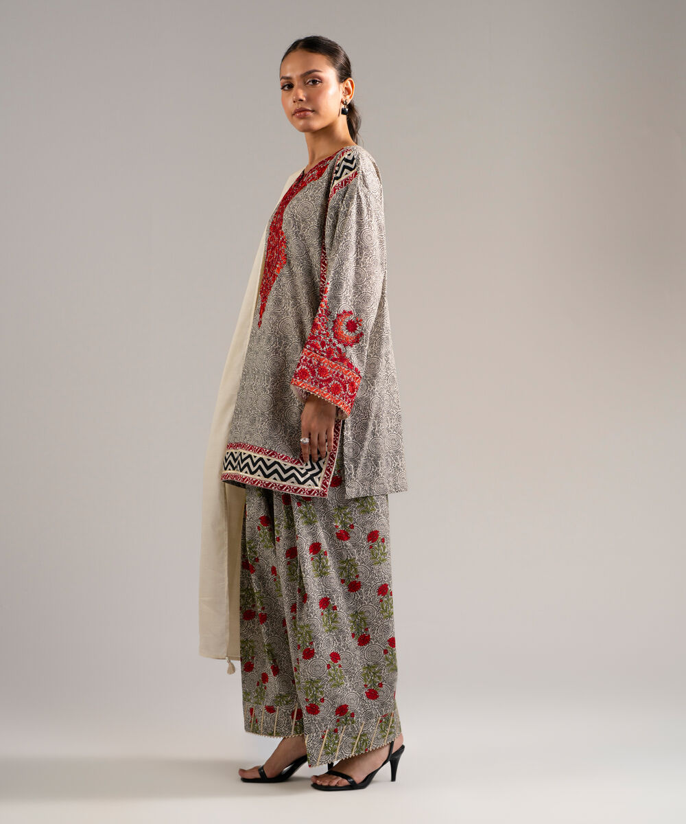 Women's RTW Lawn Embroidered Multi 3 Piece Suit