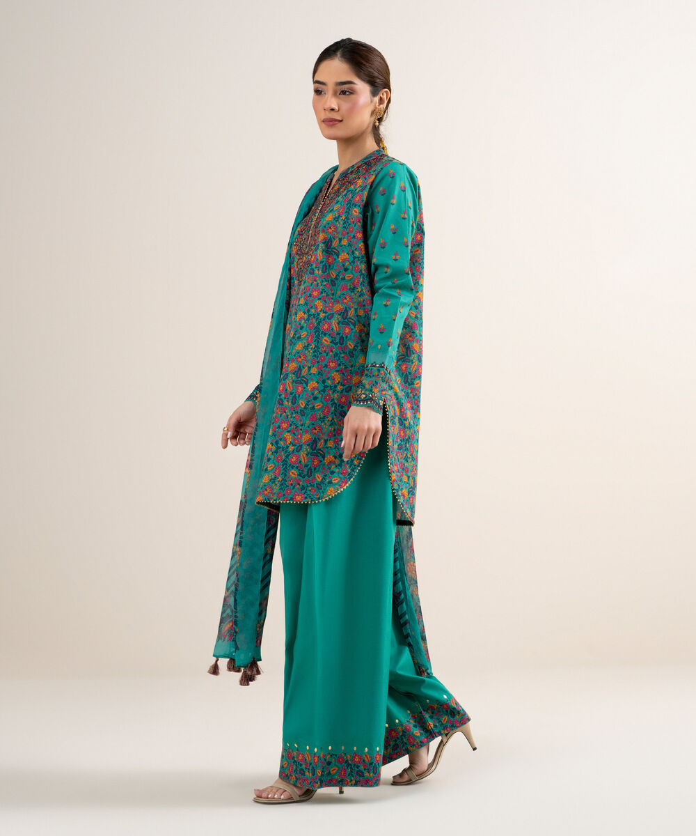 Women's Unstitched Lawn Embroidered Green 3 Piece Suit