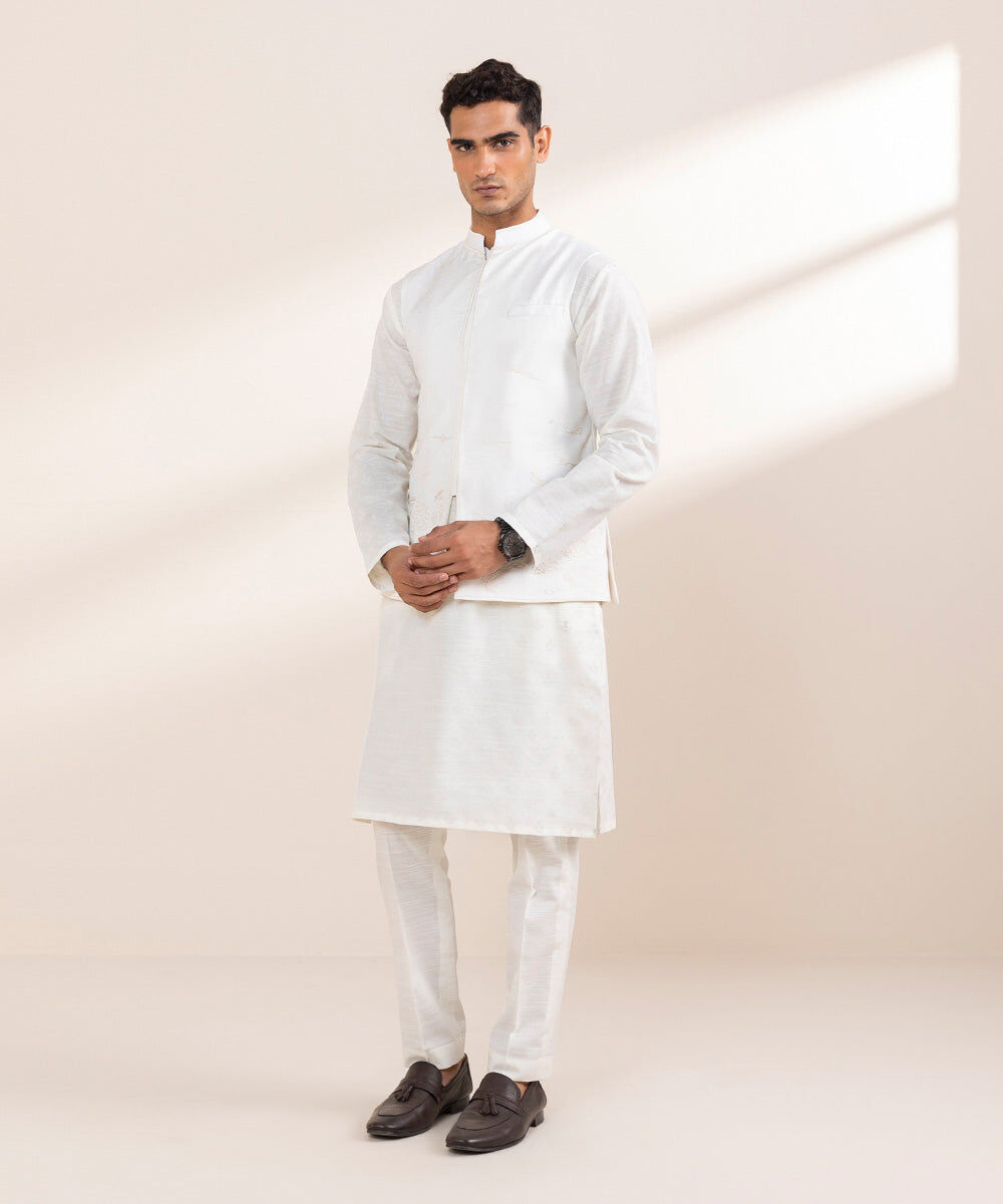 Man - White Embroidered Raw Silk Waistcoat