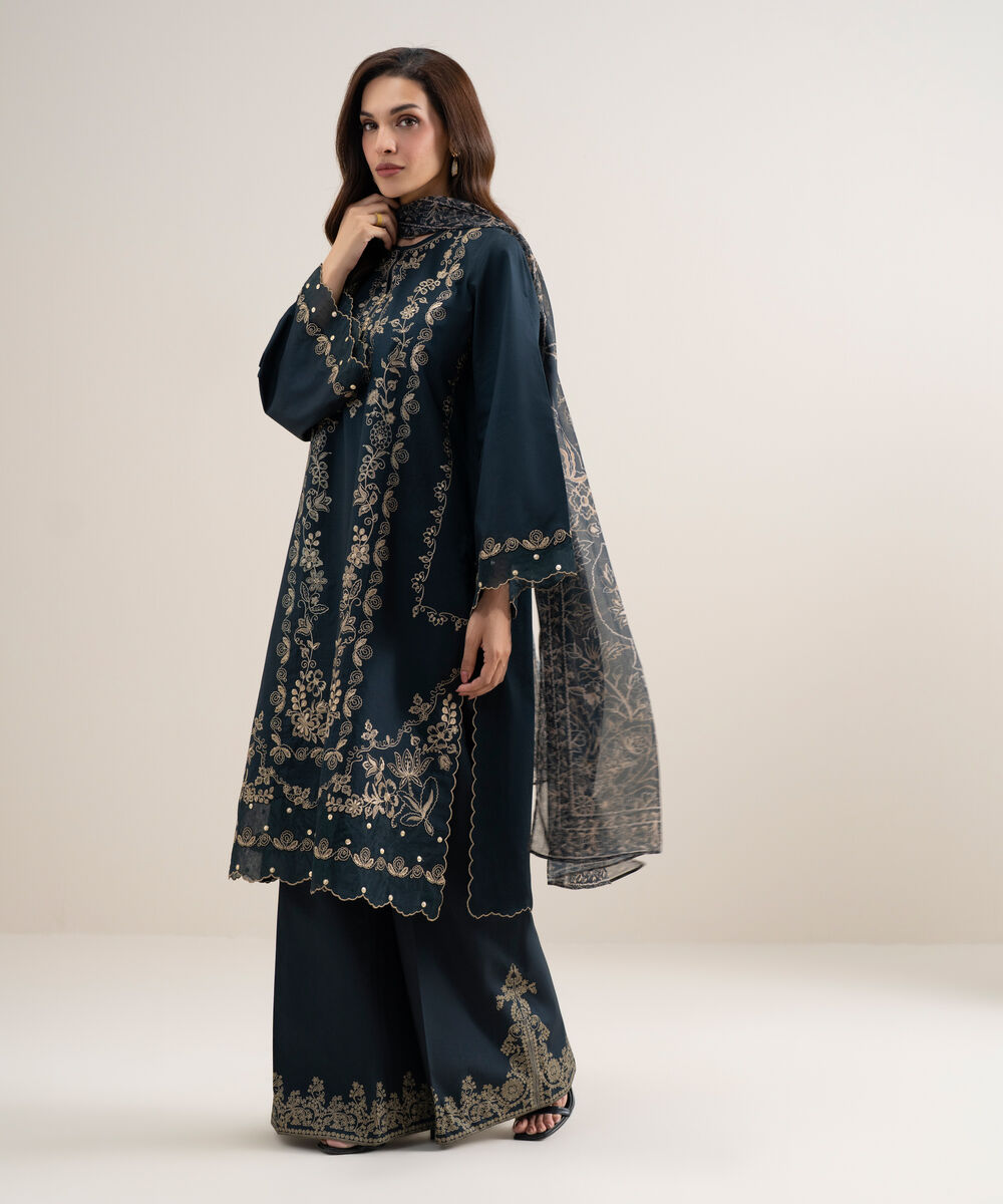 Women's Unstitched Slub Lawn Embroidered Black 3 Piece Suit
