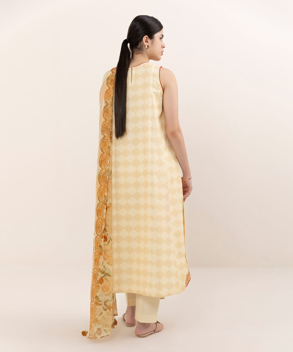 Women's Unstitched Cotton Embroidered Pink Three Piece Suit