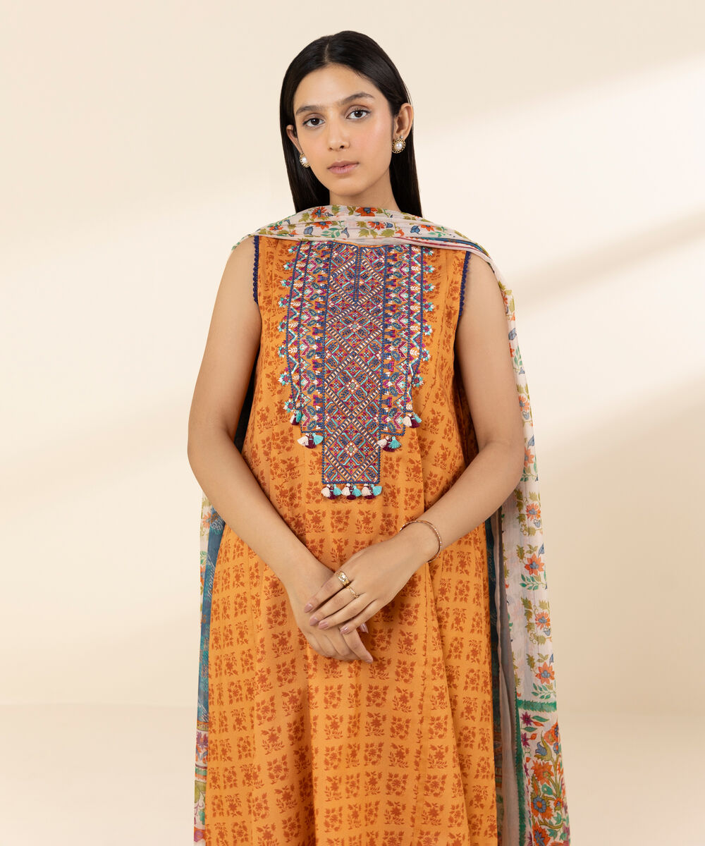 U3PEDY25V517 Unstitched 3 PC U3PEDY25V517