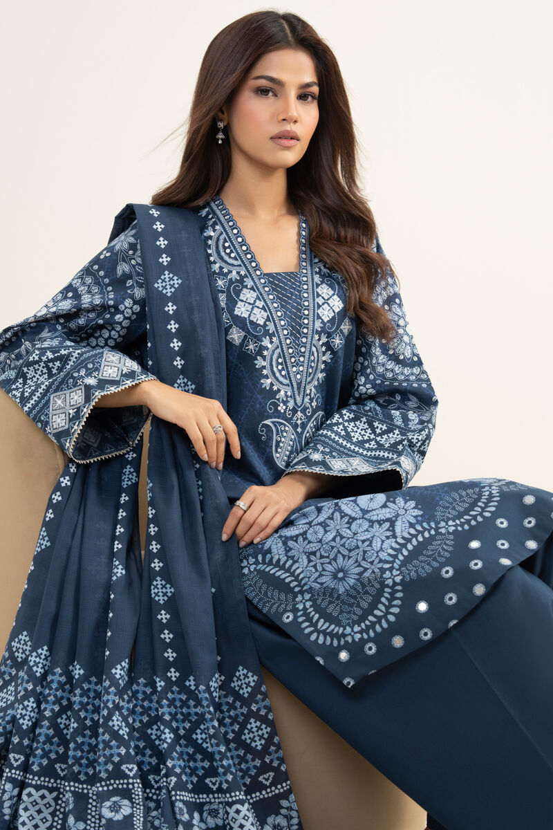 3 Piece - Embroidered Lawn Suit