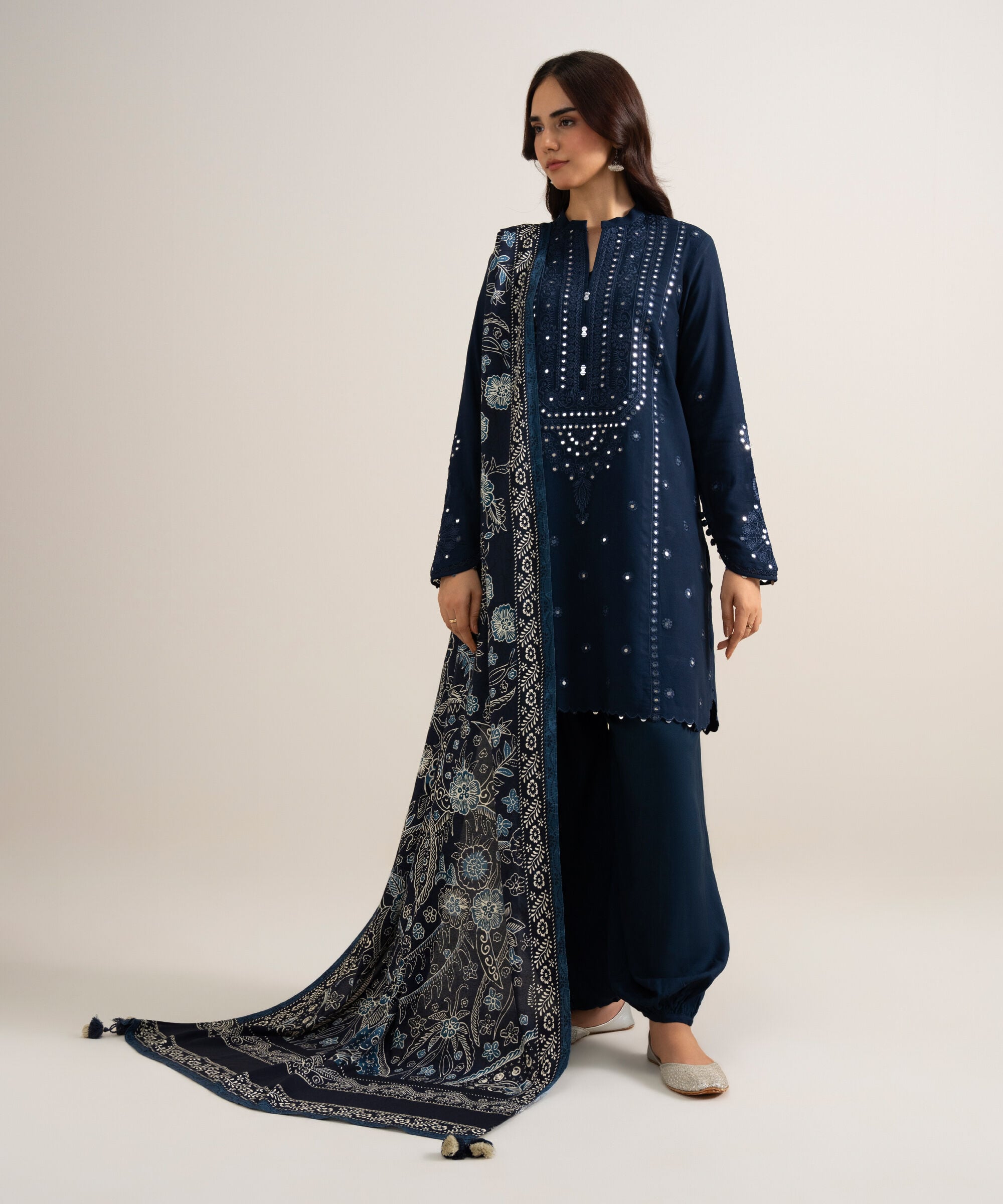Retail Price: 7590/-PKR