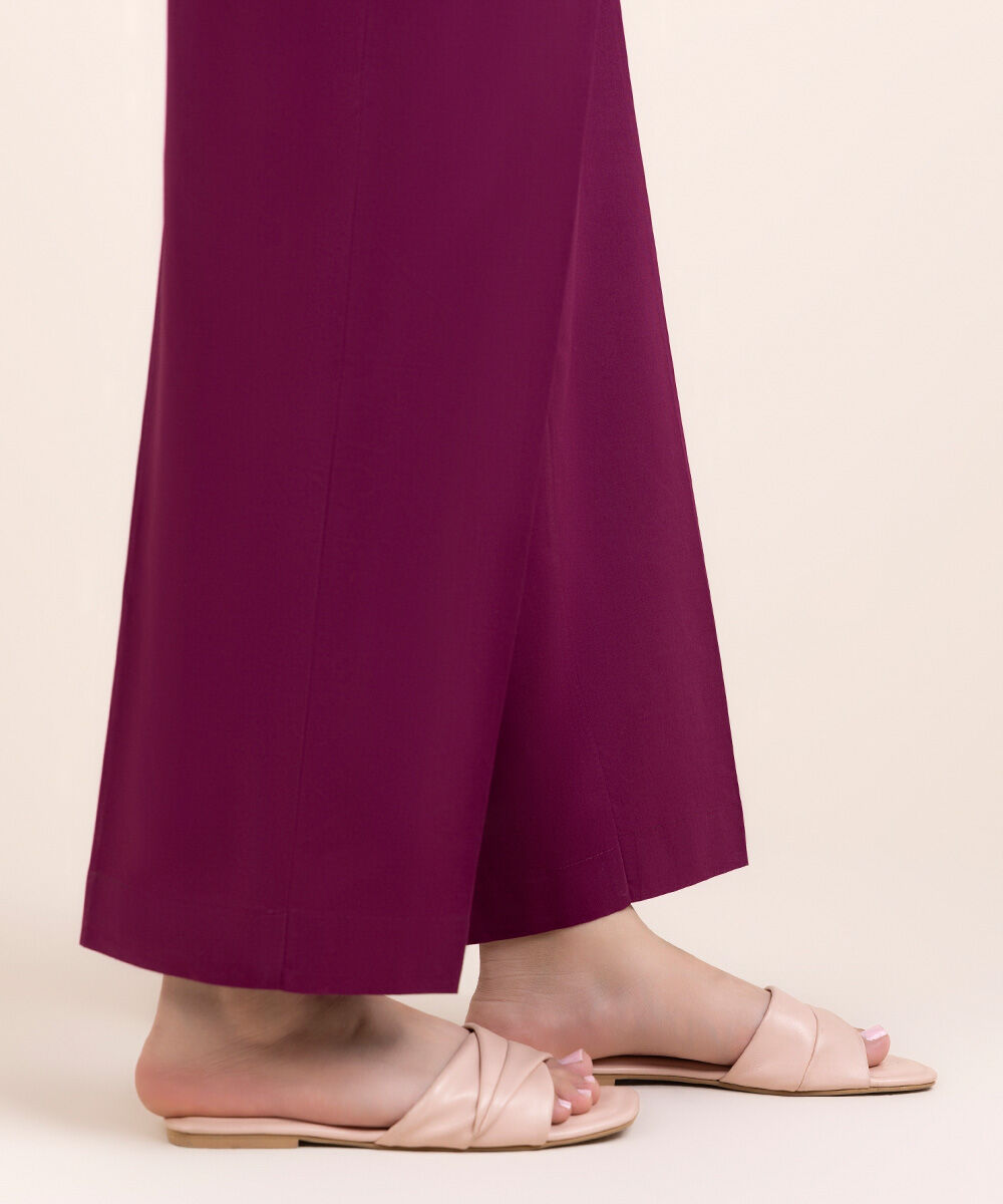 Woman - Pink Solid Cambric Straight Pants