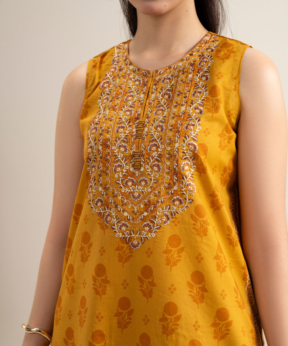 Women's Unstitched Lawn Embroidered Yellow 3 Piece Suit