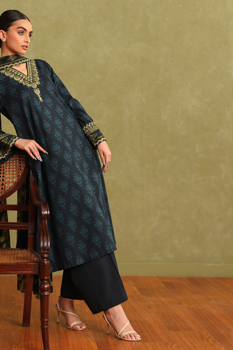 3 Piece - Embroidered Lawn Suit