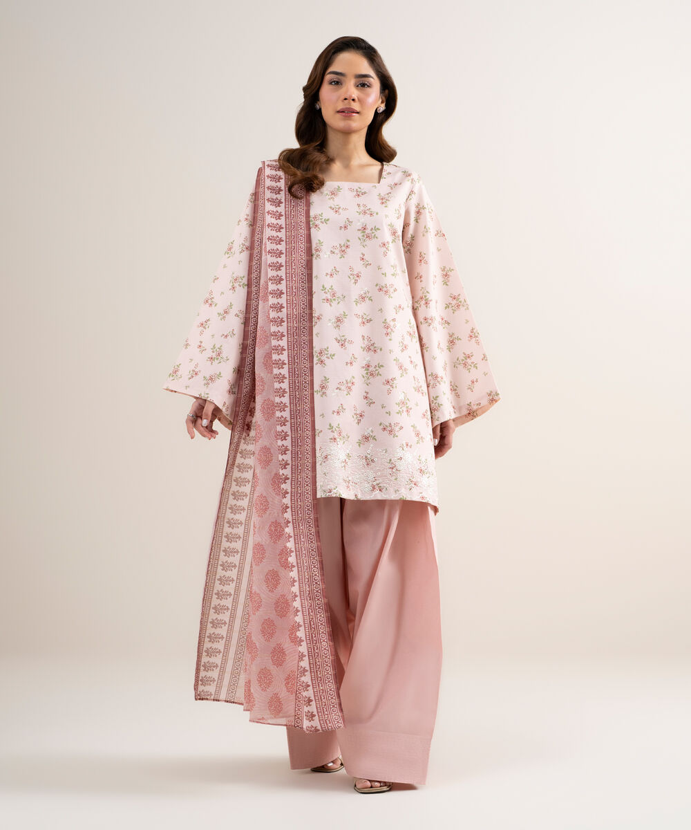 3 Piece - Embroidered Zari Lawn Suit