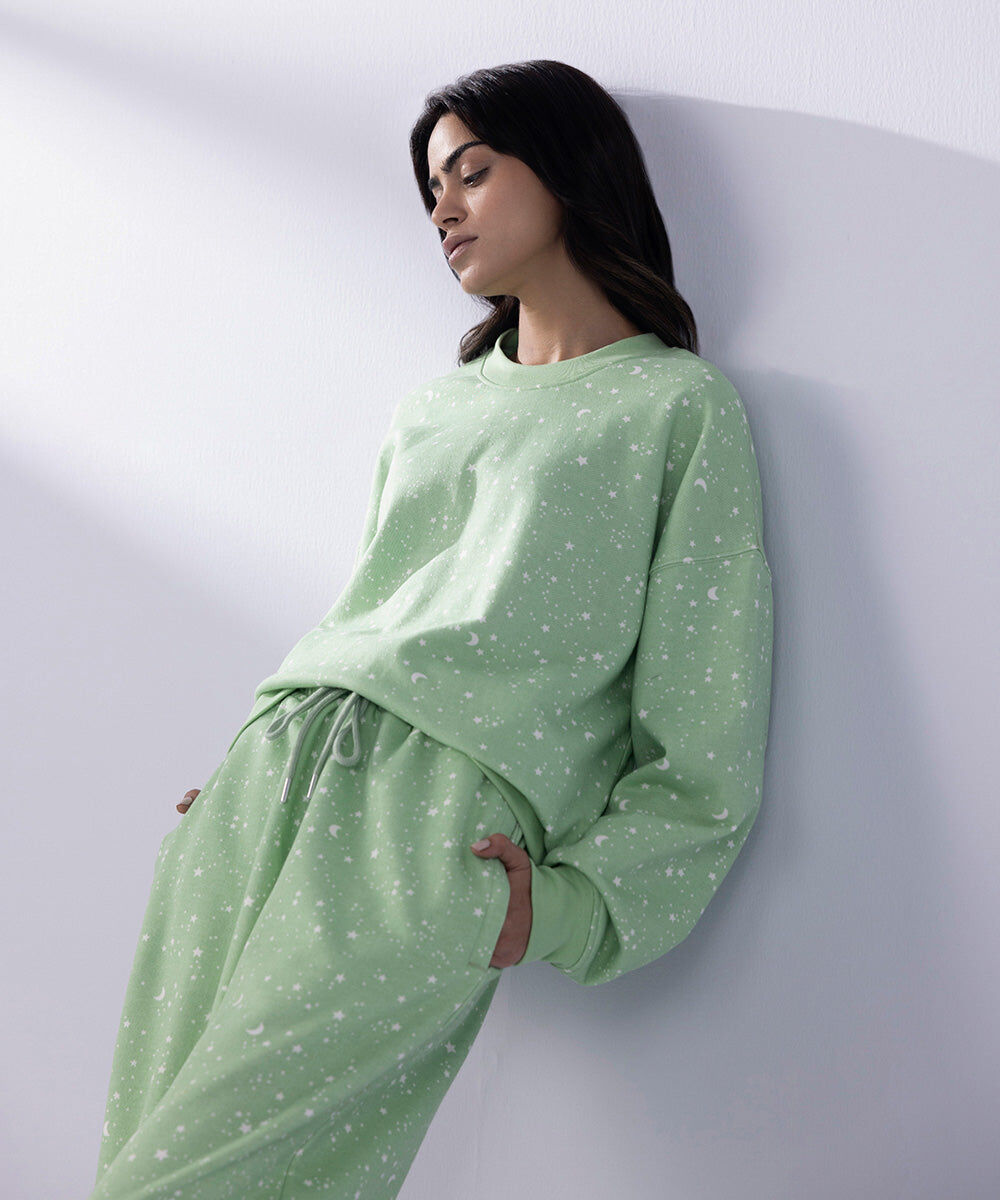 Woman - Green Oversized Printed Sweatshirt With Pajama Set