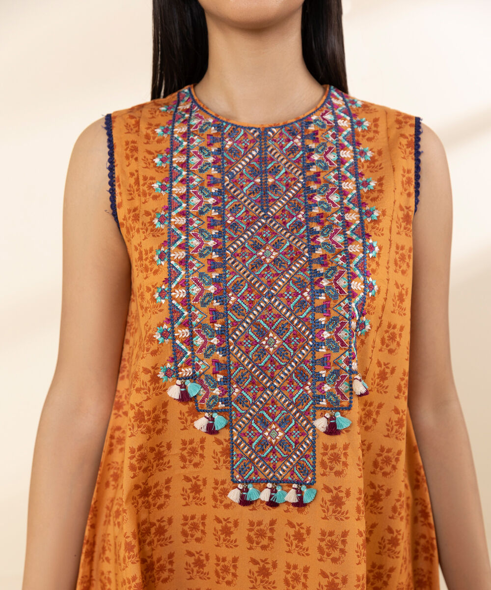 U3PEDY25V517 Unstitched 3 PC U3PEDY25V517