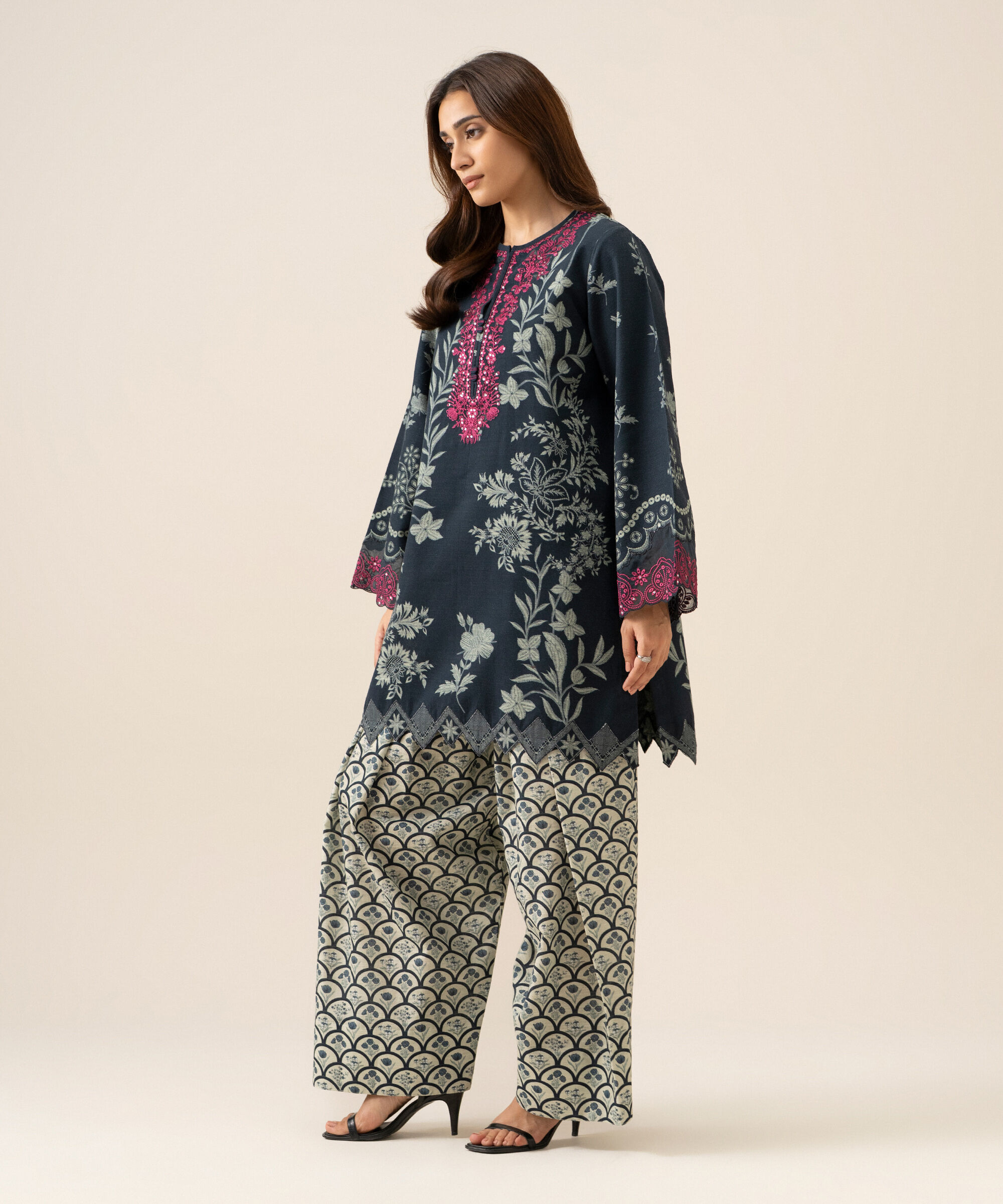 Unstitched 2 PC U2TEDY26V949