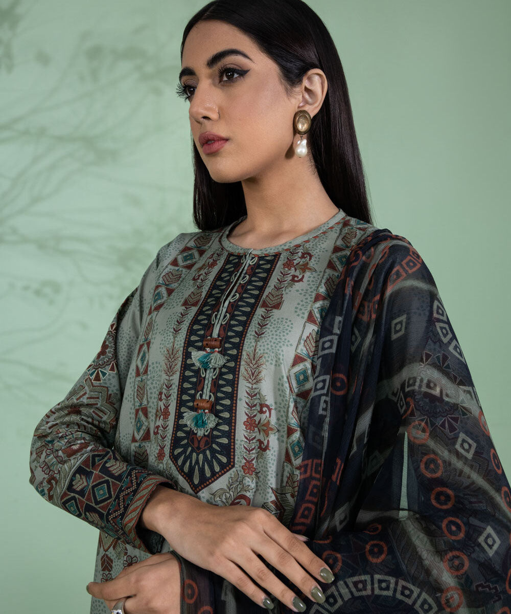 Women's Unstitched Three Piece Printed Lawn Suit