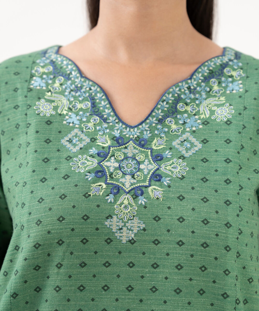 Women's Unstitched Khaddar Embroidered Green 3 Piece Suit