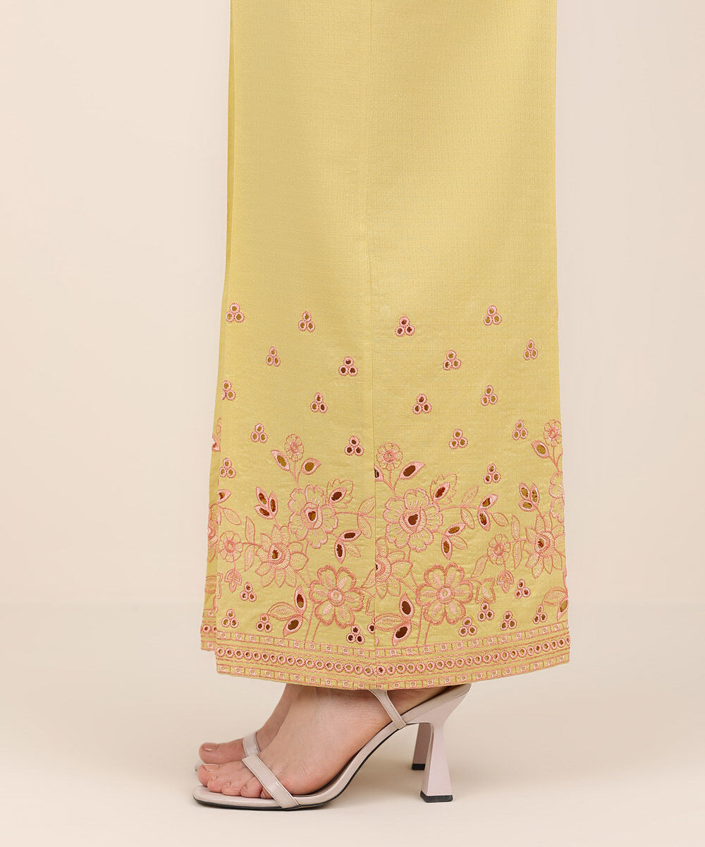 Women's RTW Textured Cotton Yellow Embroidered Culottes