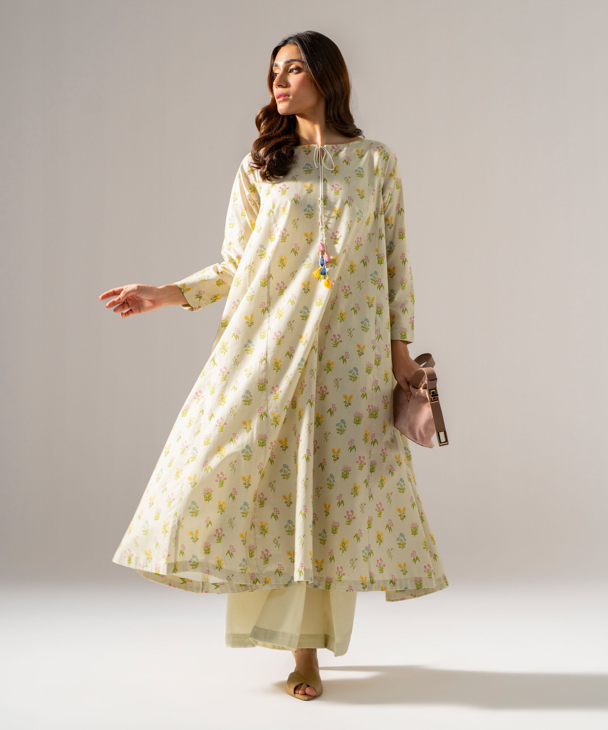 Retail Price: 5990/-PKR