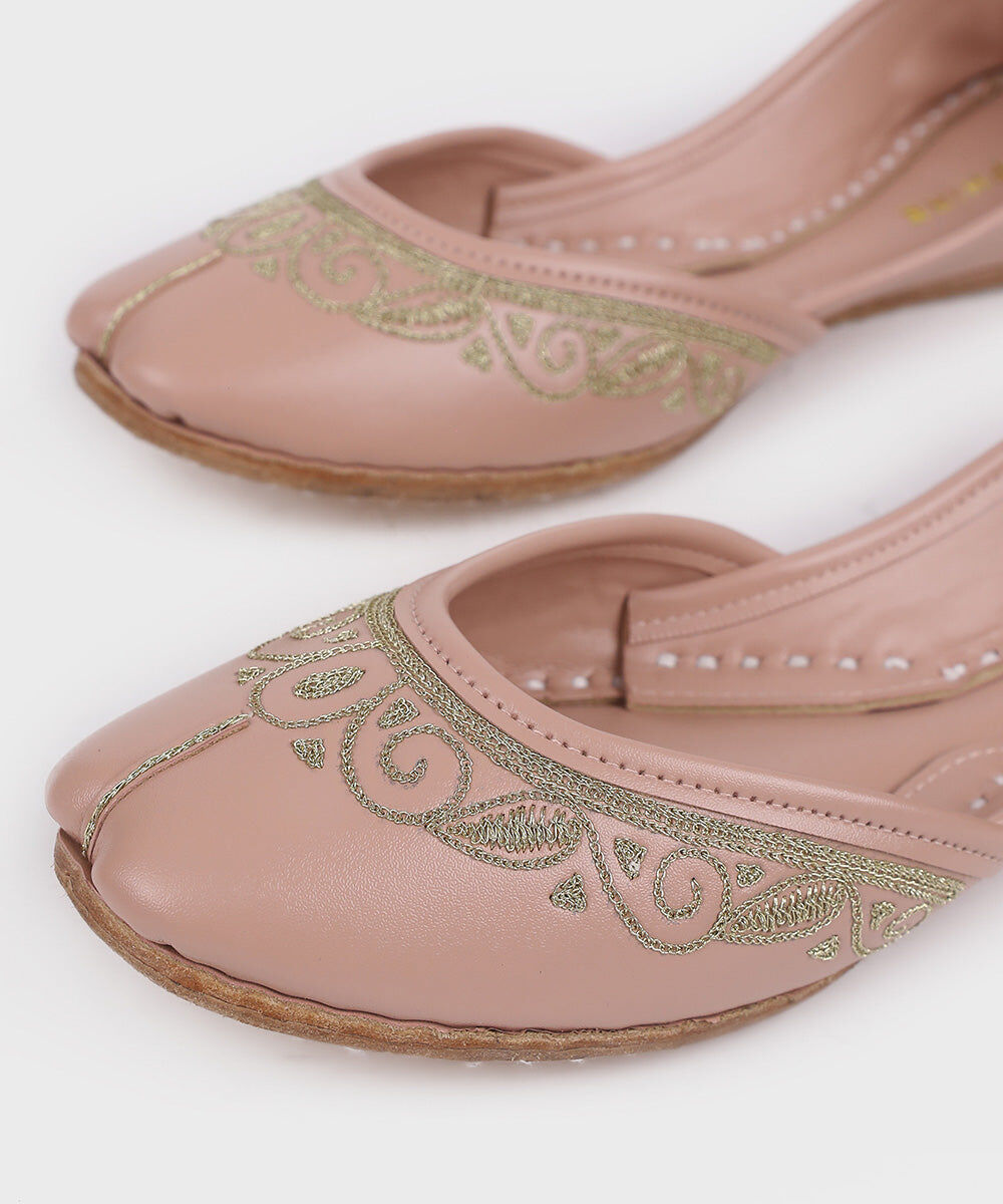 Woman - Pink Embroidered Khussas