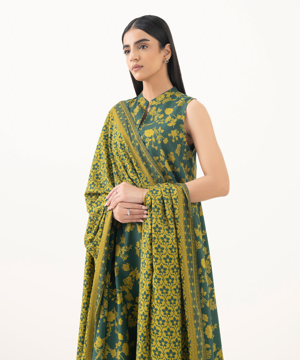 Women's Unstitched Linen Embroidered Green 3 Piece Suit