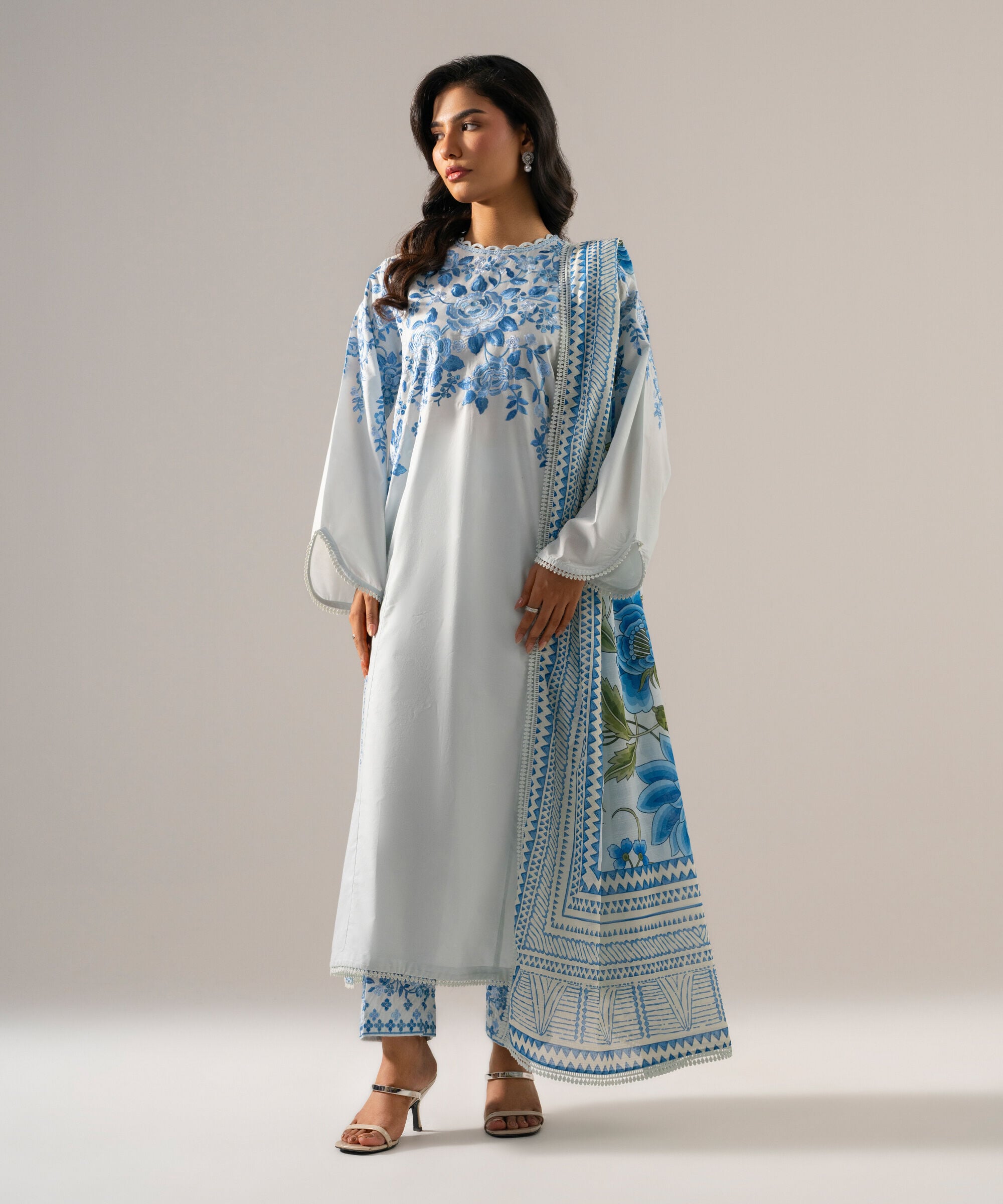 Retail Price: 16990/-PKR