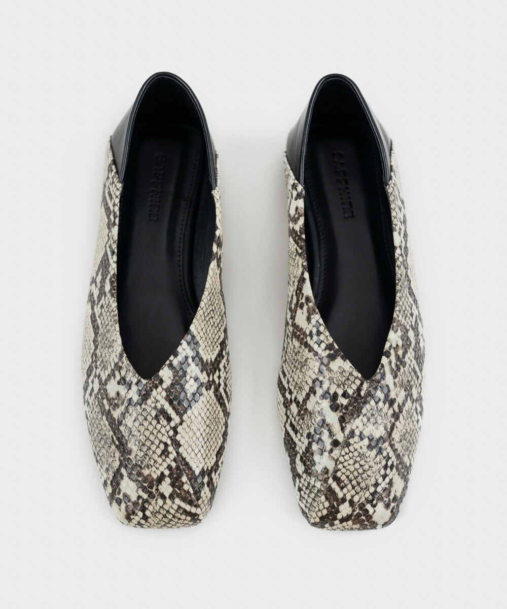 Women's Black And White Pumps